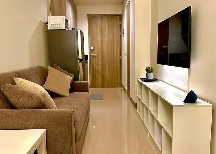 Premier Luxury Near Sm Mall Of Arena & Dfa With Free Parking